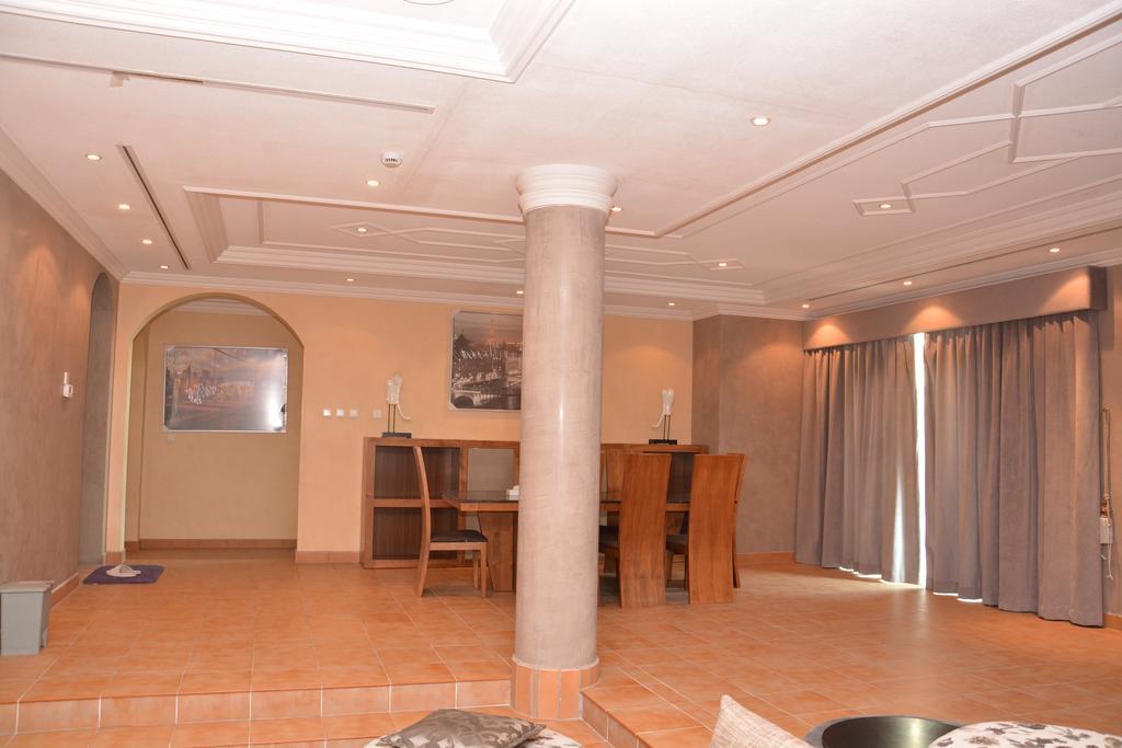 Janadriyah Suites 13 Nadinah Εξωτερικό φωτογραφία
