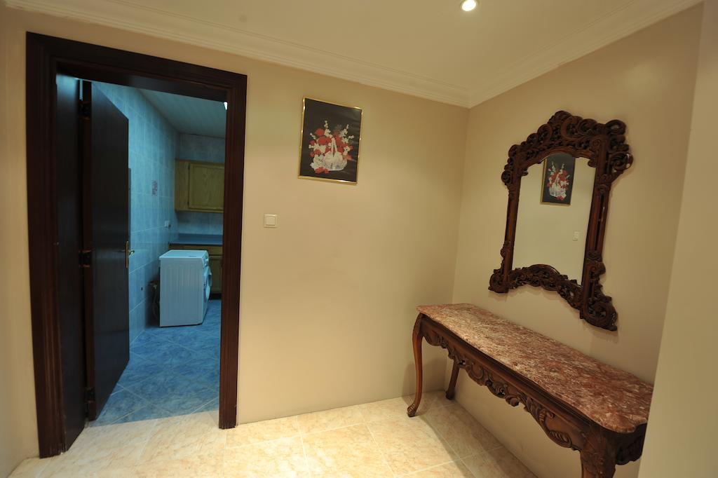 Janadriyah Suites 13 Nadinah Δωμάτιο φωτογραφία