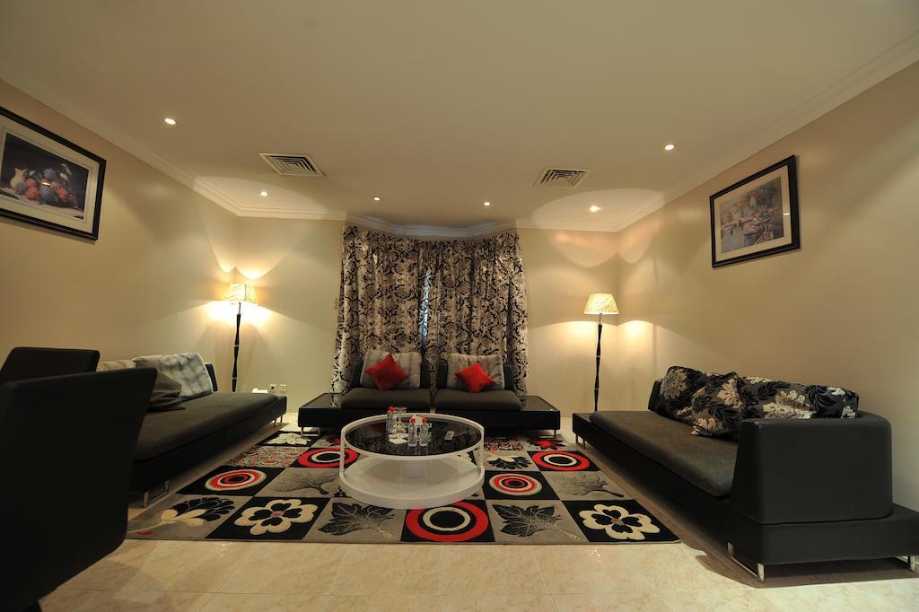 Janadriyah Suites 13 Nadinah Εξωτερικό φωτογραφία